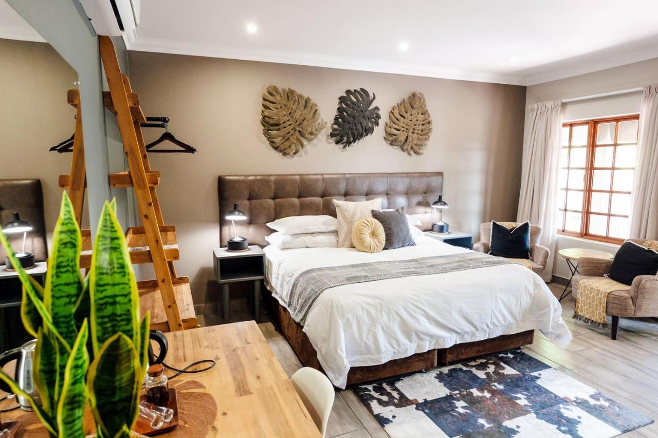 Lowveld Living Guesthouse Mbombela Exterior foto